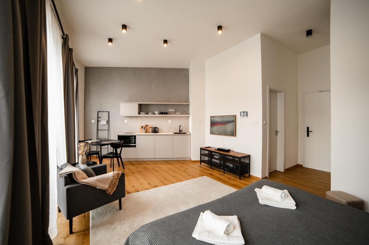 Piano Apartments - Licity Жилина Экстерьер фото